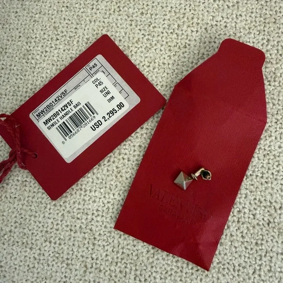 Valentino Pebbled Calfskin Rockstud Flip Lock Top Handle Bag (nude leather) - Picture 5 of 16